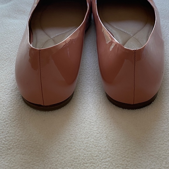 Ferragamo Vara Flats - Picture 2 of 3